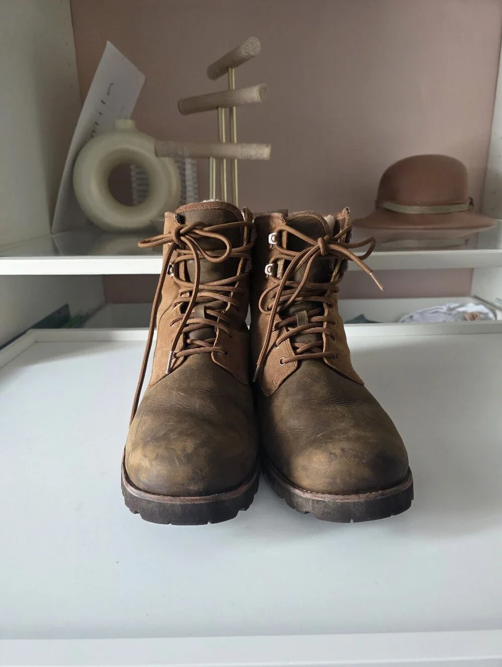 UGG Men's Brown Leather Chukka Boots - Lace-Up Casual Trail